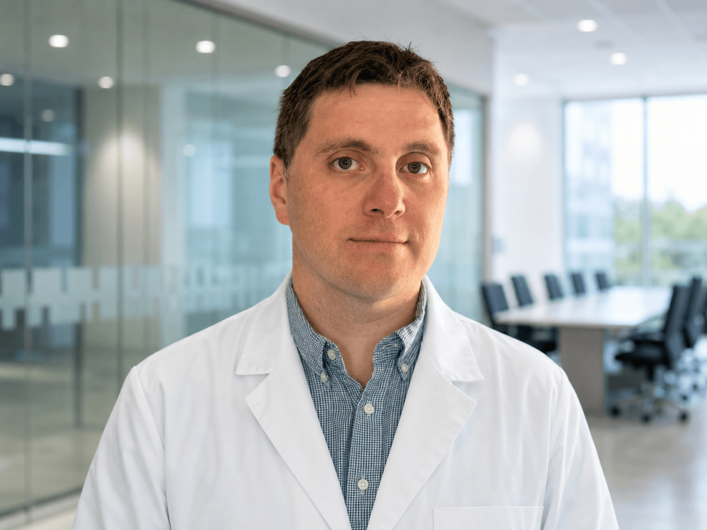 Dr. Alfredo Aliaga